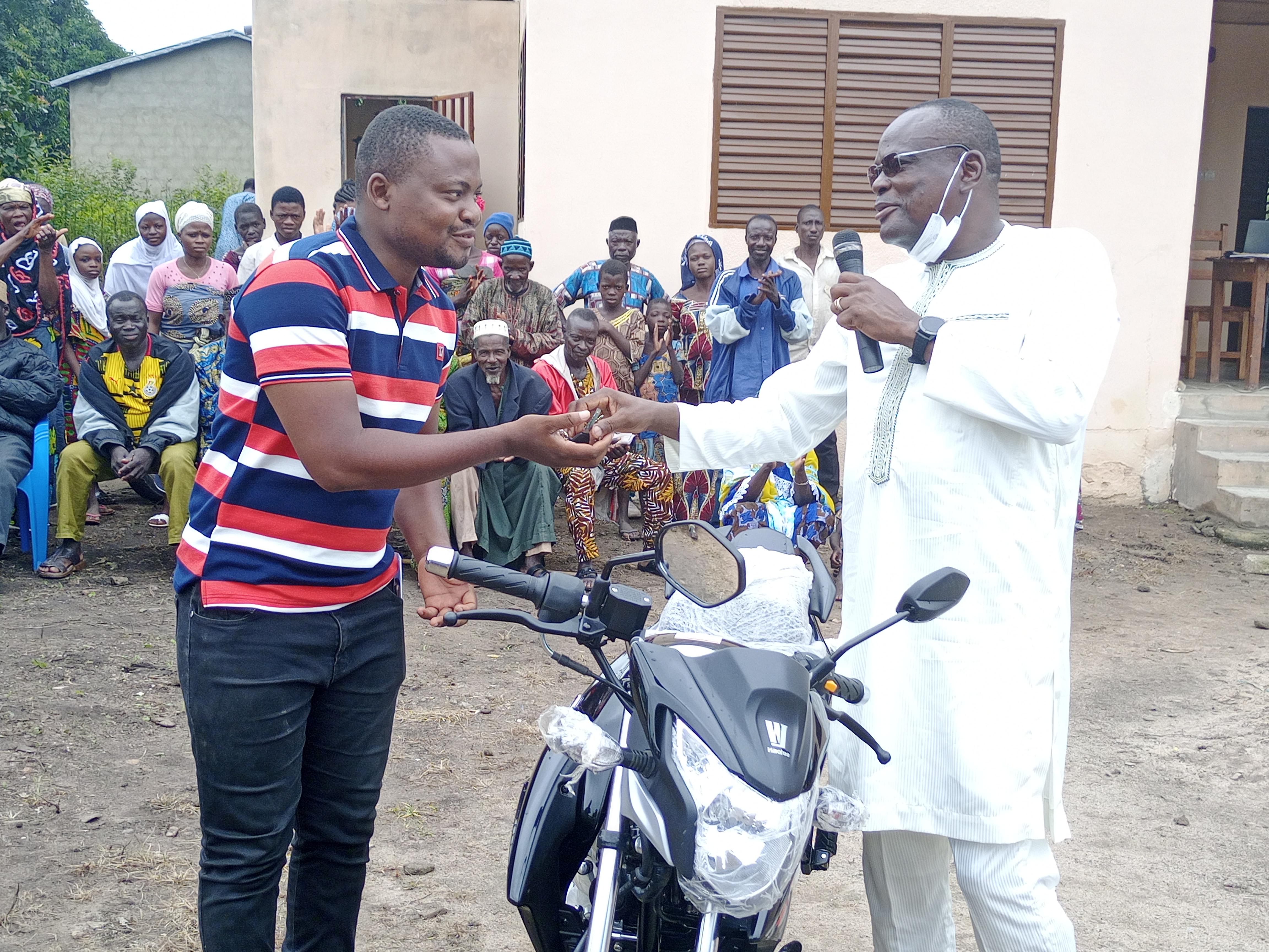 Médicalisation des zones rurales: le centre médical communautaire de Kakara inauguré ce mercredi 18 août 2021 en présence du Maire Daouda Saka Méré